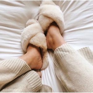 Free People EMU Slippers Sheepskin Fur Mayberry Australia  Ivory